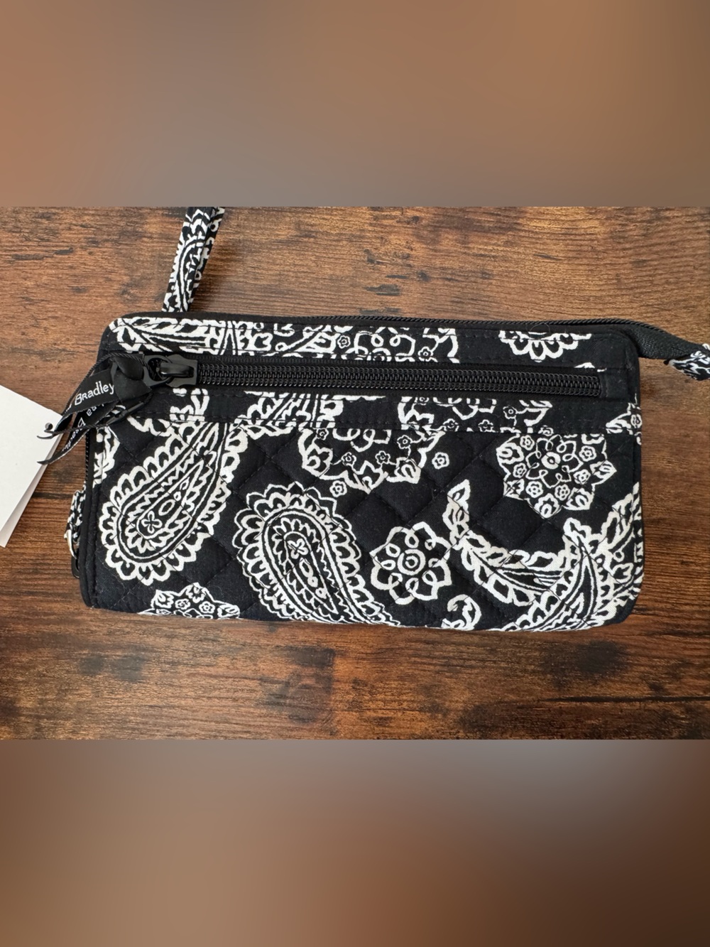 Vera Bradley RFID Front Zip Wristlet NWT Black White Bandana OSU Oklahoma State - Picture 3 of 11